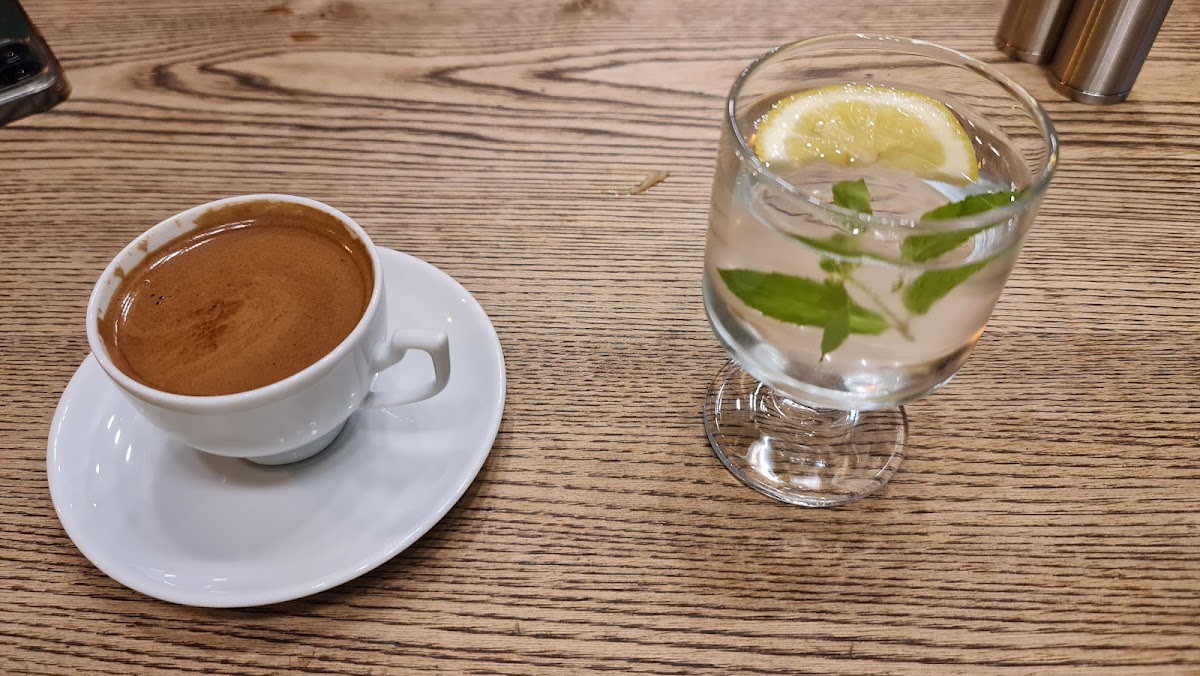 Nevre Cafe & Restaurant-10