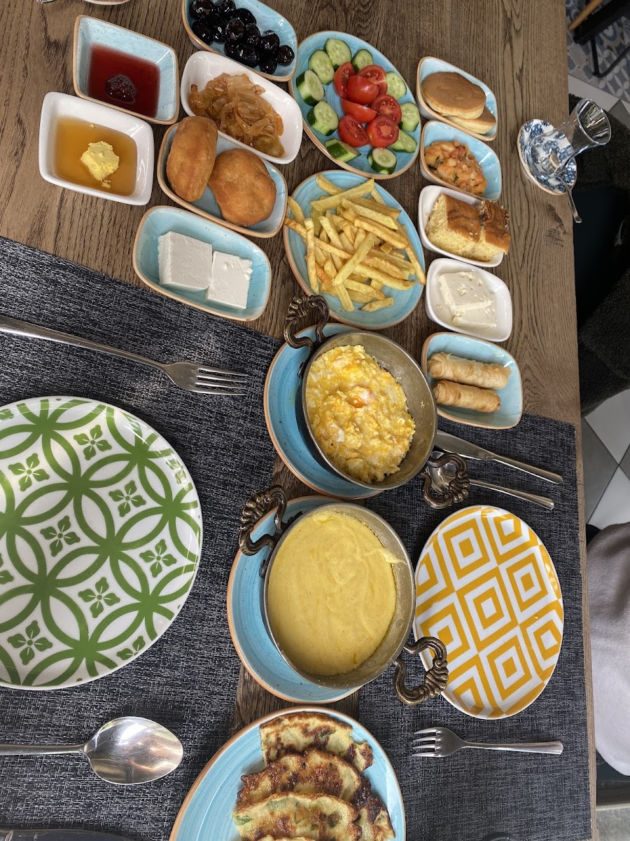 Nevre Cafe & Restaurant-5