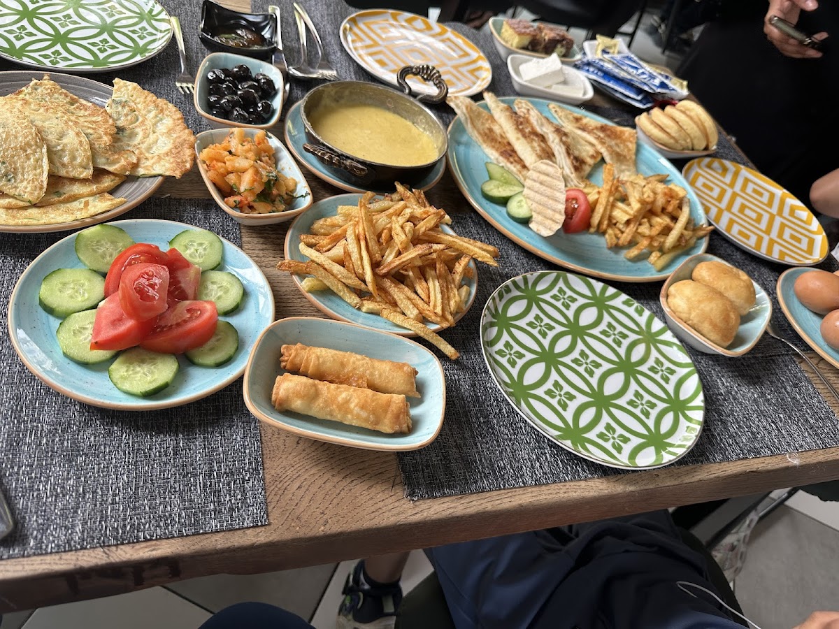 Nevre Cafe & Restaurant-8